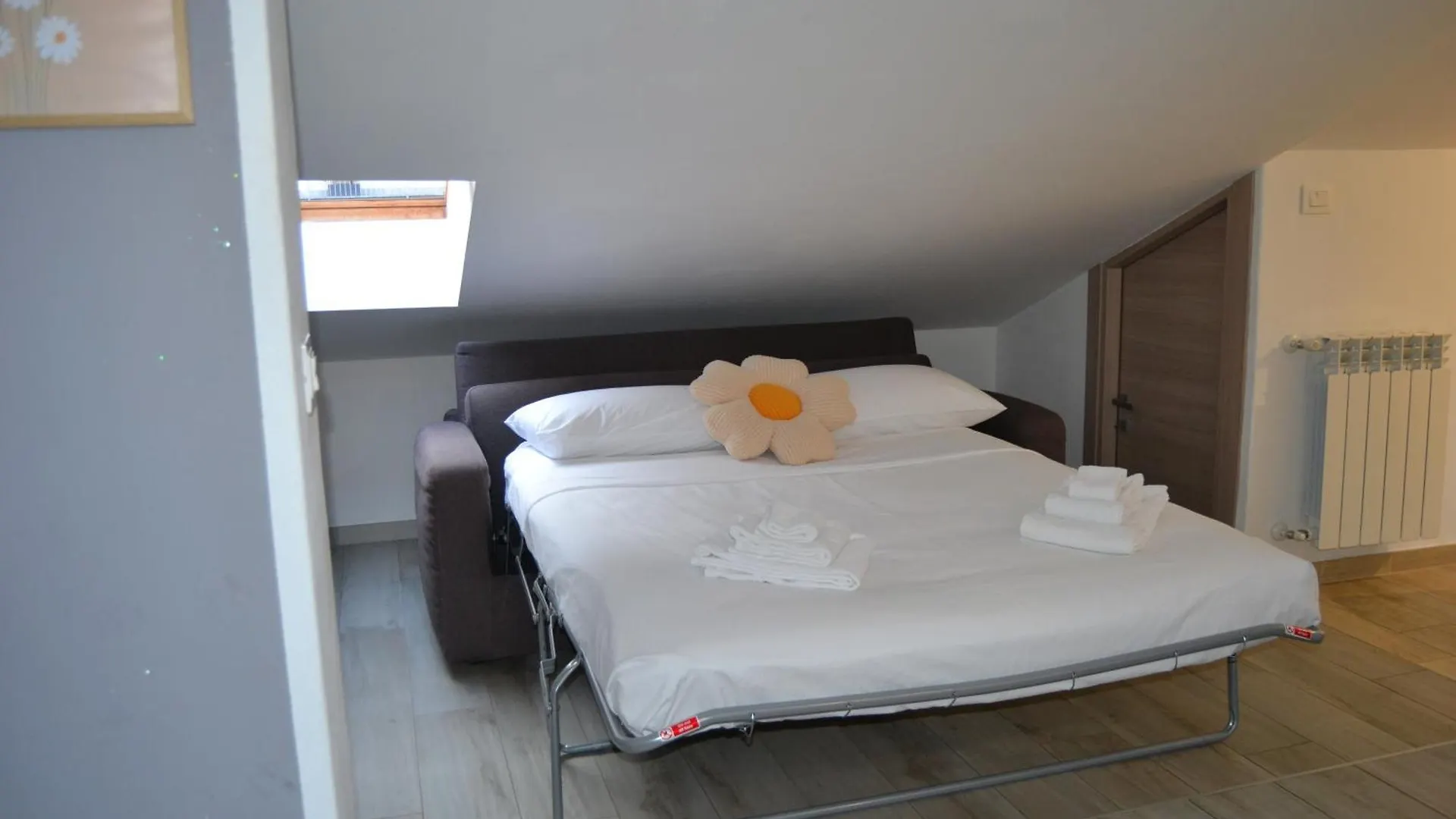 Апартаменты Mansarda In Centro - Luxury Луино